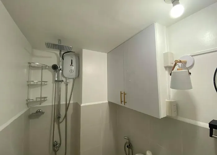 Mhonsel'S Staycation Condotel Hotel 5*